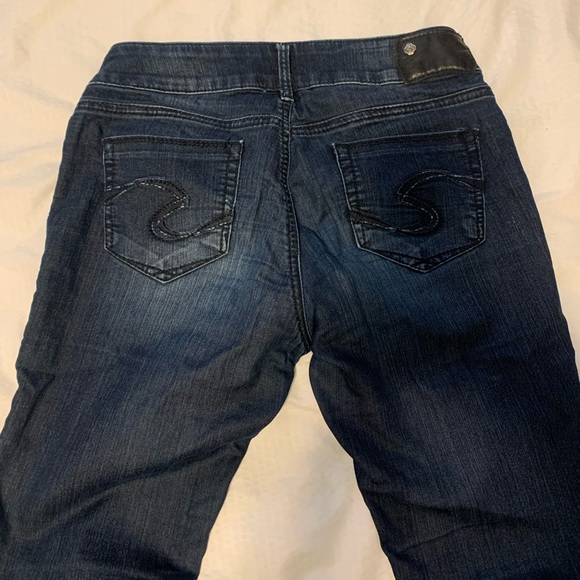 “Silver” dark wash Skinny Jeans, Sz 28 - Picture 4 of 9